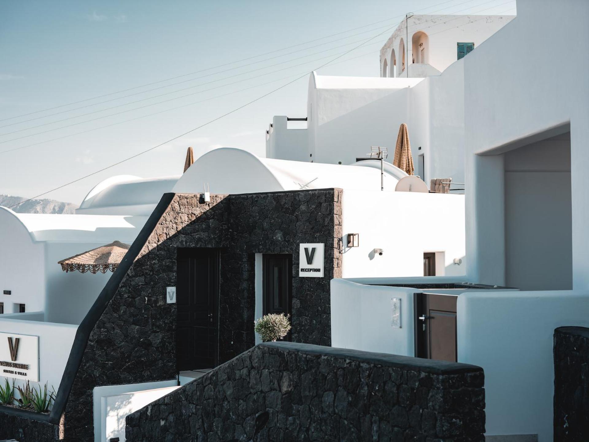 Venus Sunrise Suites & Villas Vourvoúlos Екстериор снимка